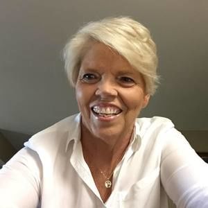 Meet your Posher, Joyce